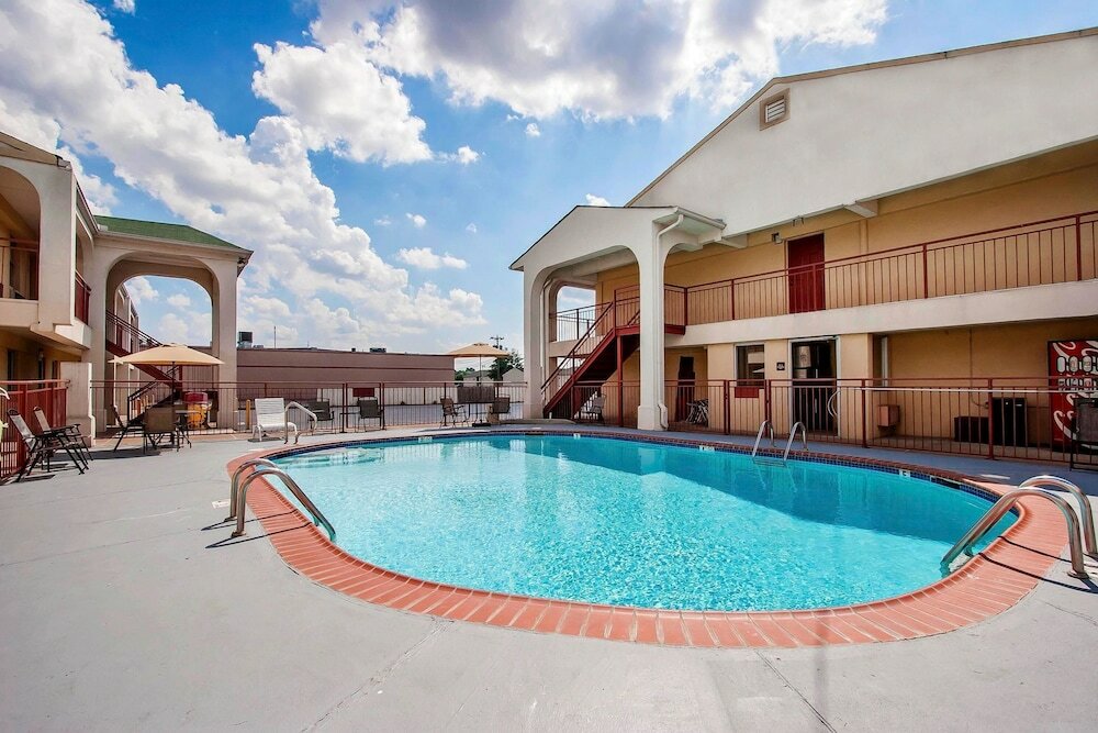 Фото Quality Inn & Suites Covington