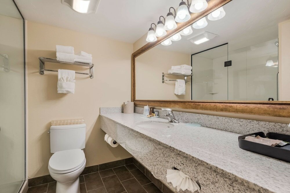 Фото Best Western Town & Country Inn