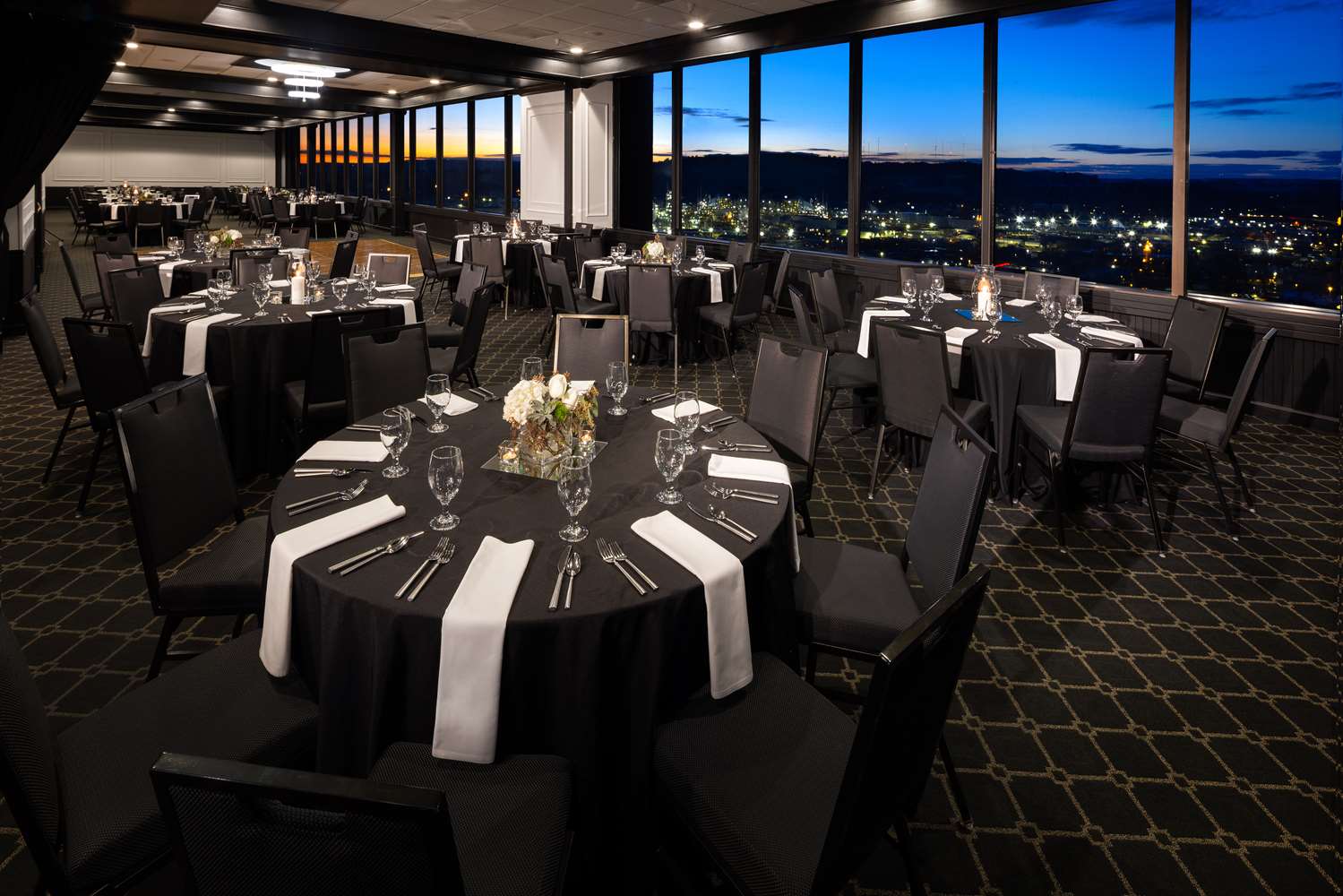 Фото DoubleTree by Hilton Hotel Billings