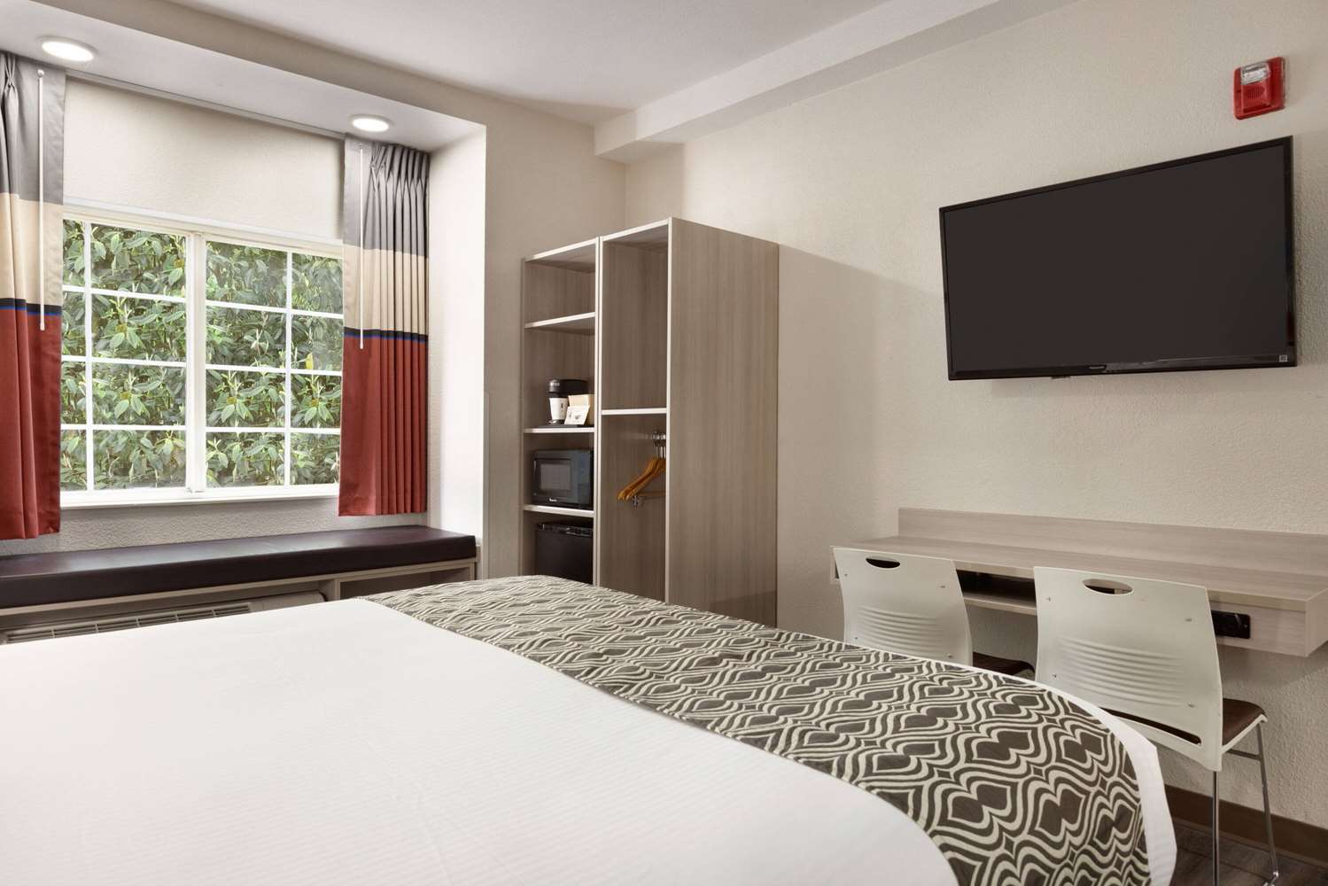 Фото Microtel Inn & Suites by Wyndham Raleigh