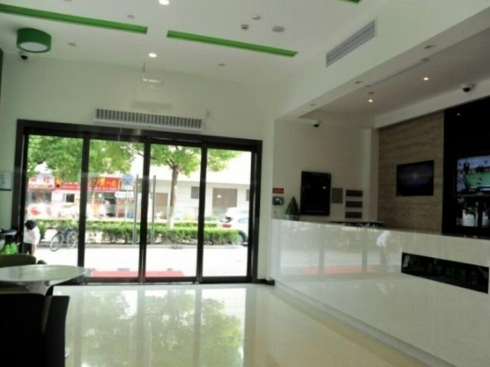 Фото Vatica Shanghai Jiading District Anting Metro Station Volkswagen Factory Hotel