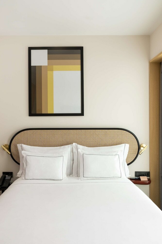 Фото Arts Hotel Porto, Tapestry Collection by Hilton