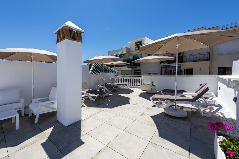 Фото Apartamentos Toboso Plaza