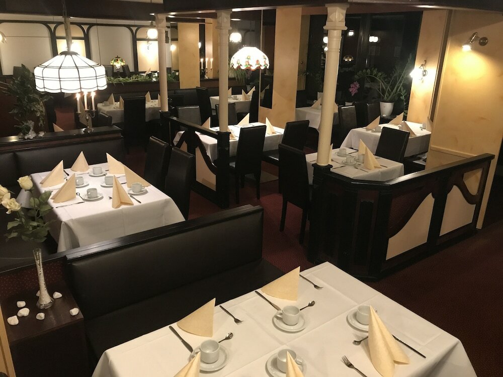 Фото Karaman Group Hotel