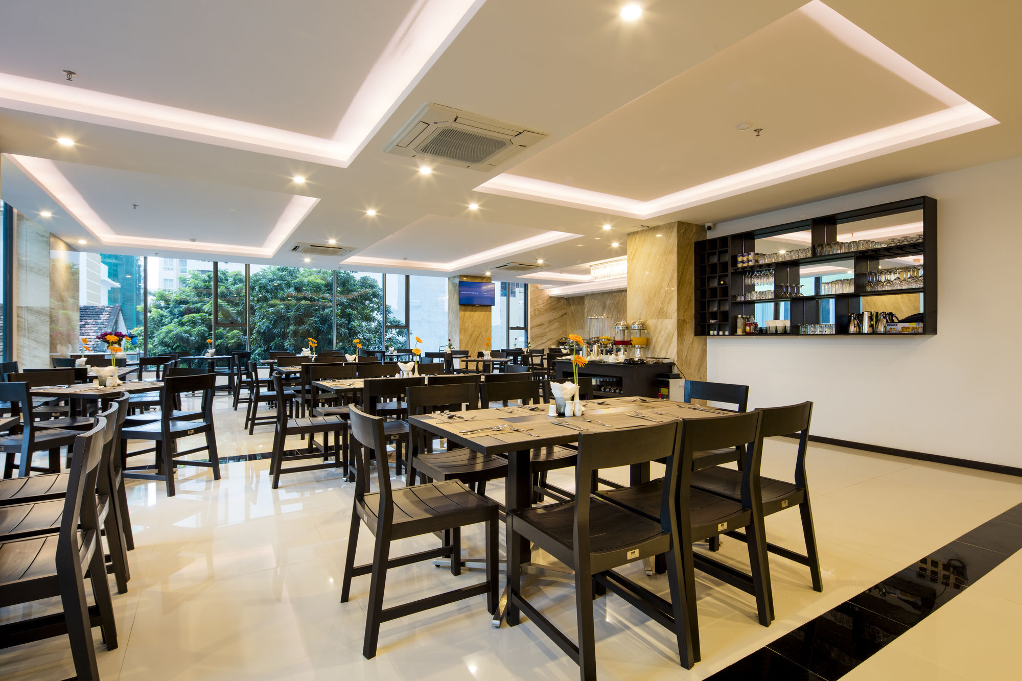 Фото Meriton Hotel Nha Trang