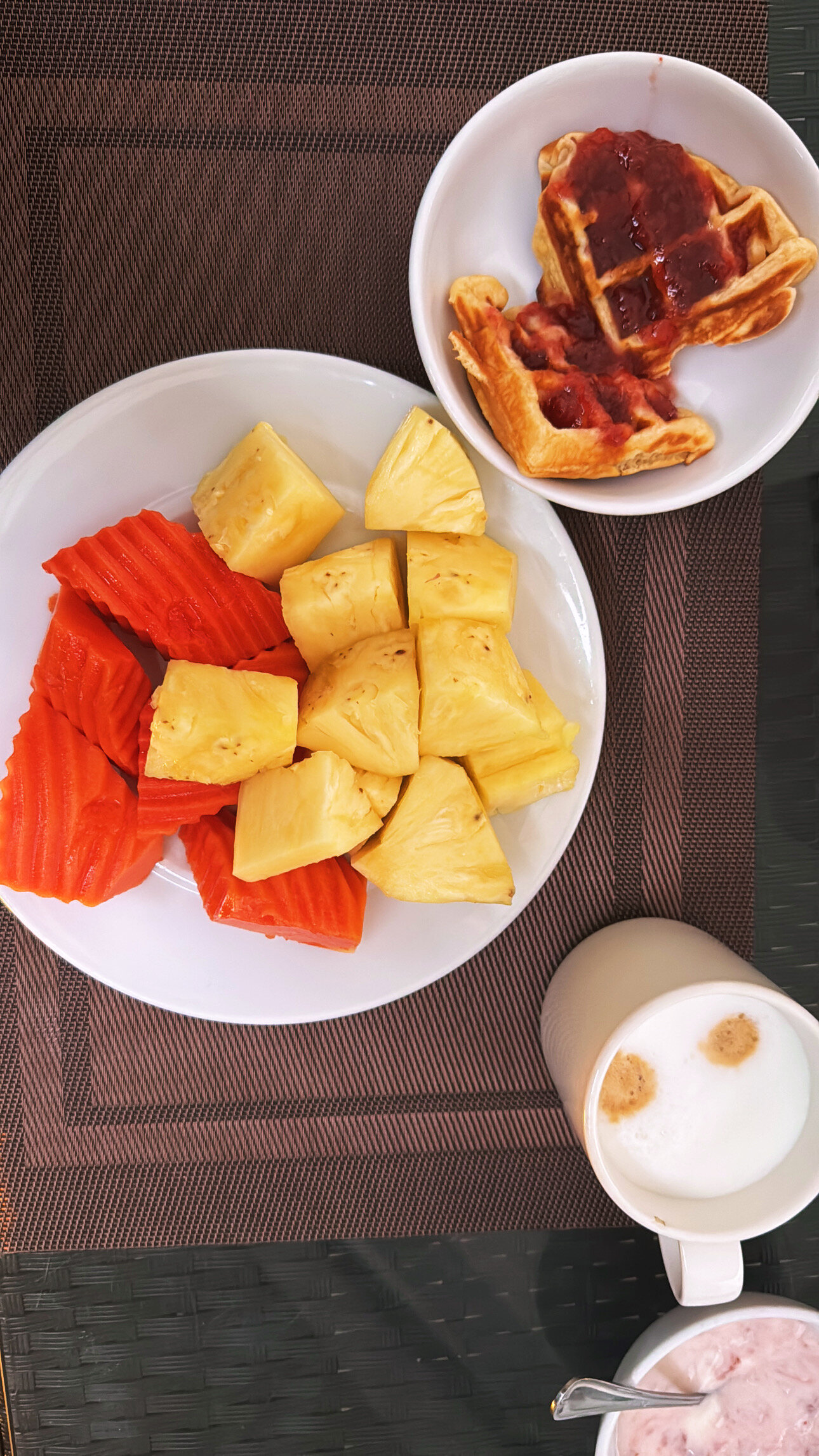 Фото Golden Tulip Pattaya Beach Resort