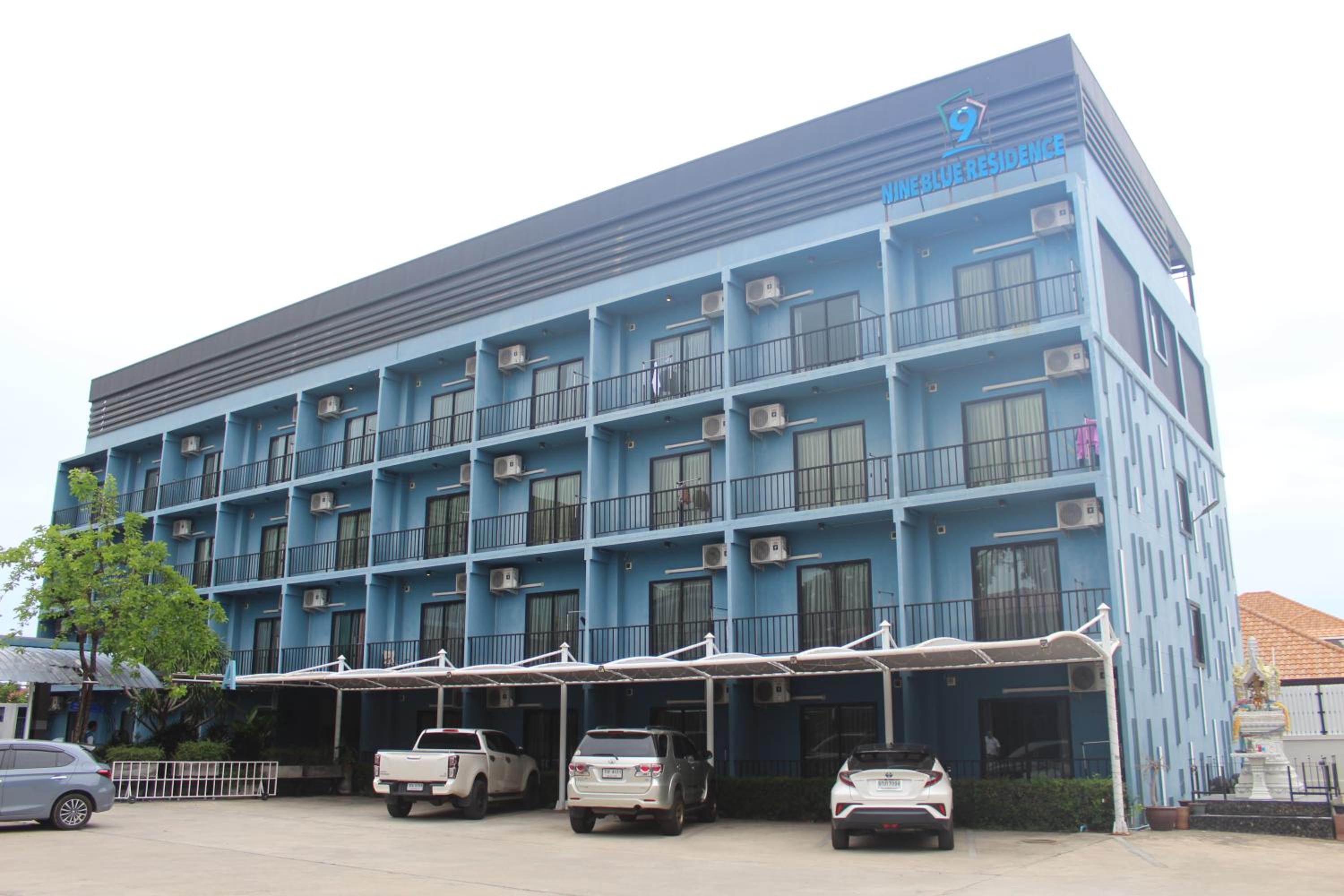 Фото Nine Blue Residence