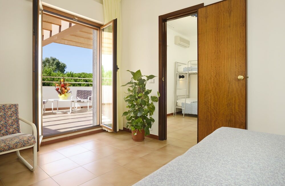 Фото Hotel Oasis