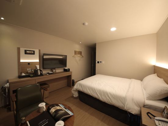 Фото Harbor Hotel