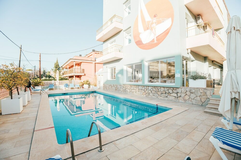 Фото 4U Miranda Hotel