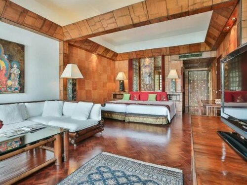 Внешний вид отеля Mom Tri's Villa Royale в Кароне, фото 4