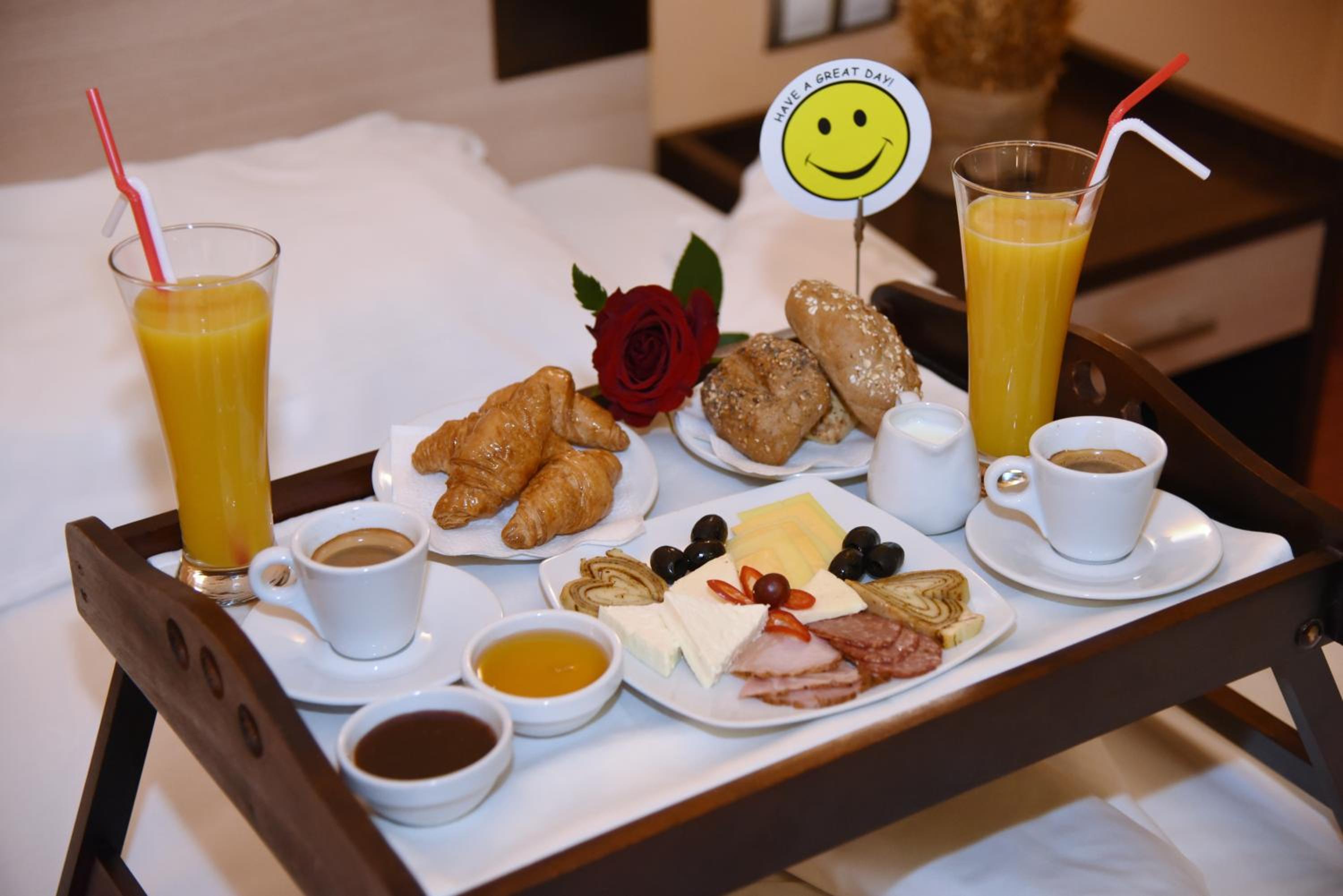 Фото Селена