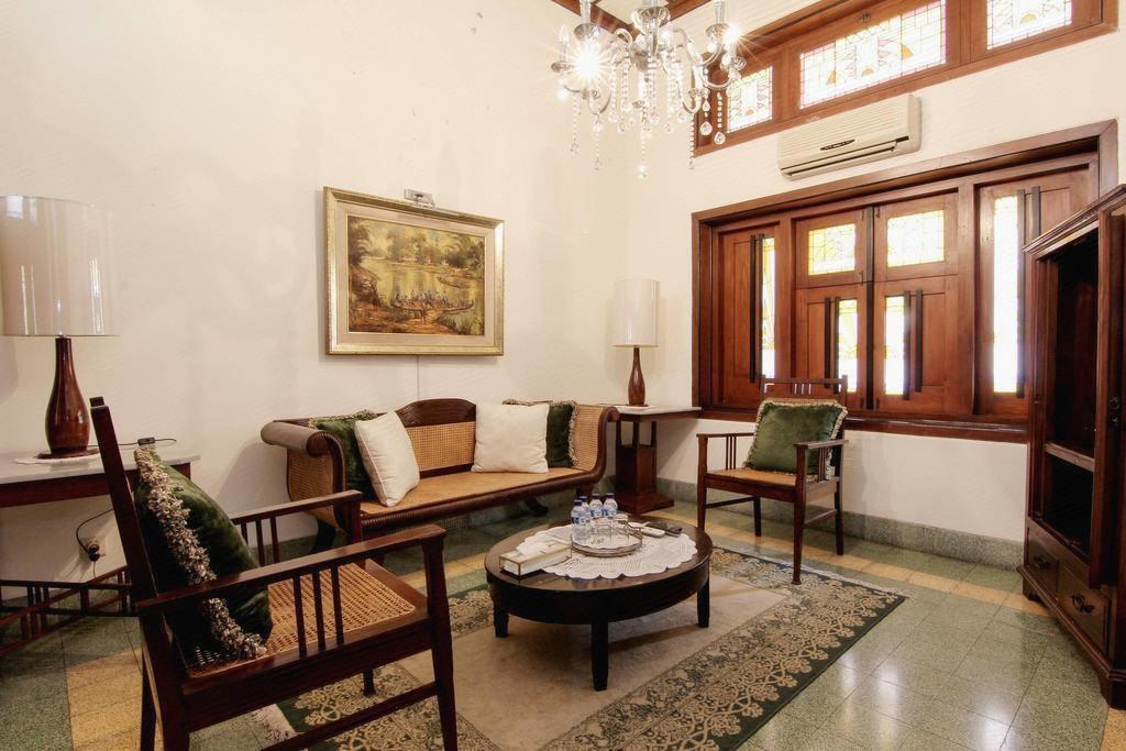 Фото Roemahkoe Heritage Hotel