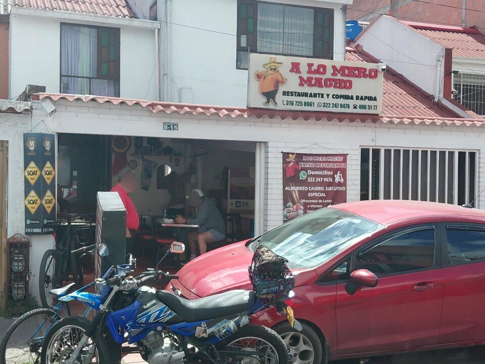 Fast food A lo mero macho, Bogota, photo