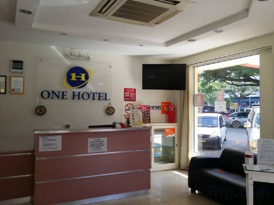 Фото One Hotel Sadong Jaya