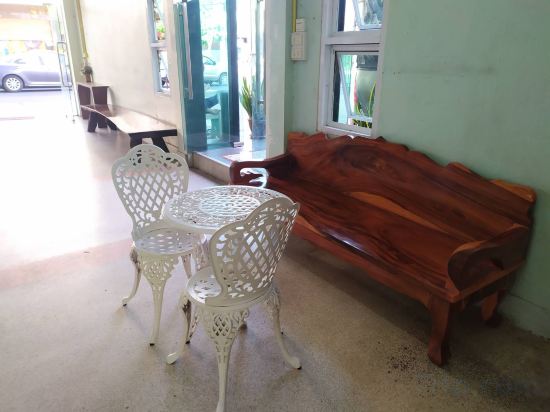 Фото PonTaWin Budget Hotel