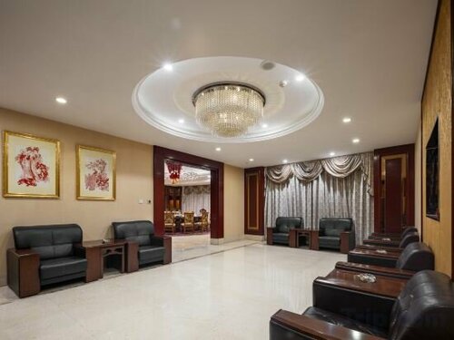 Гостиница Xiaogan Yuji Grand Hotel в Сяогани