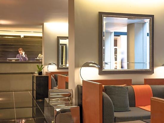 Фото Grosvenor House Suites