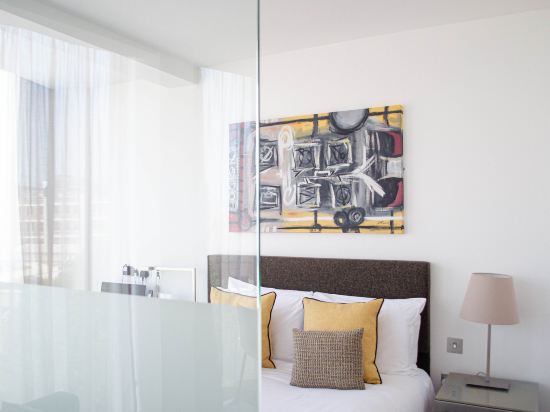 Фото The Rosebery by Supercity Aparthotels