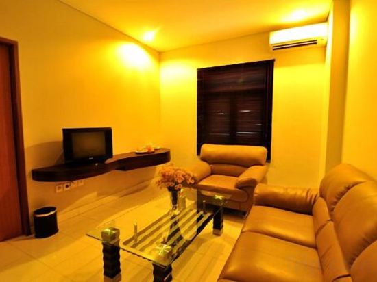 Фото Aston Ketapang City Hotel