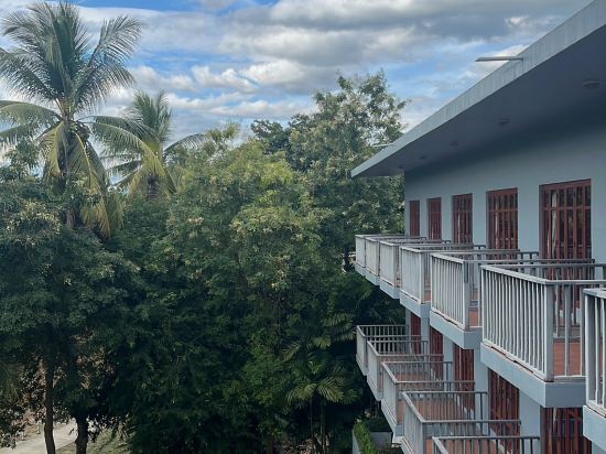 Фото Riverhouse Resort