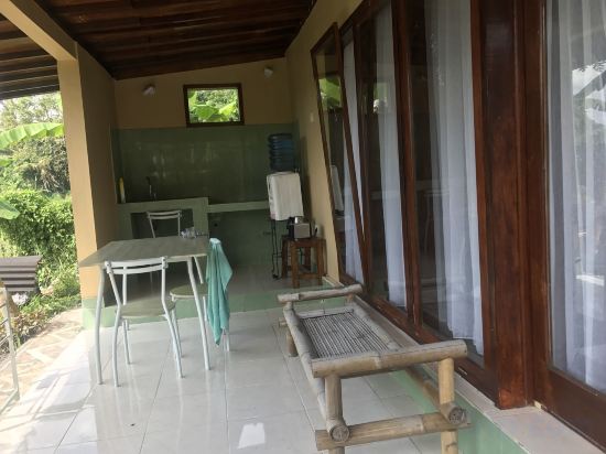 Фото Sunari Guest House