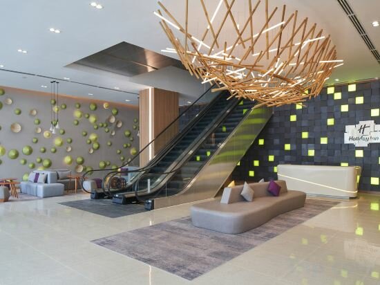 Фото Holiday Inn & Suites Saigon Airport