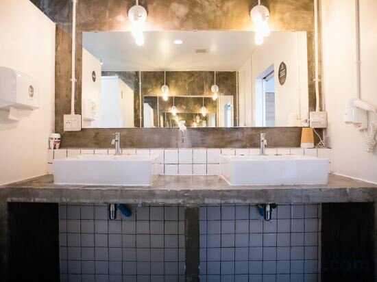 Фото MovyLodge Hostel