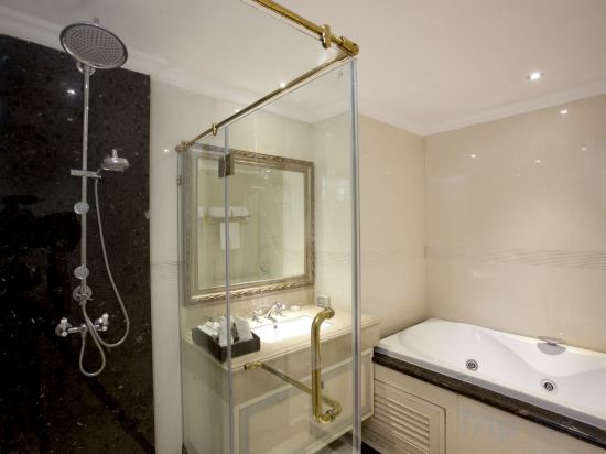 Фото LK The Empress Pattaya