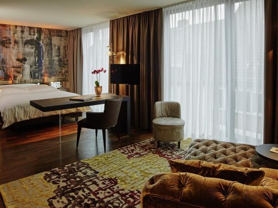 Фото Savoy Hotel