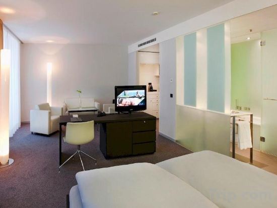 Фото INNSiDE by Meliá - Düsseldorf Derendorf