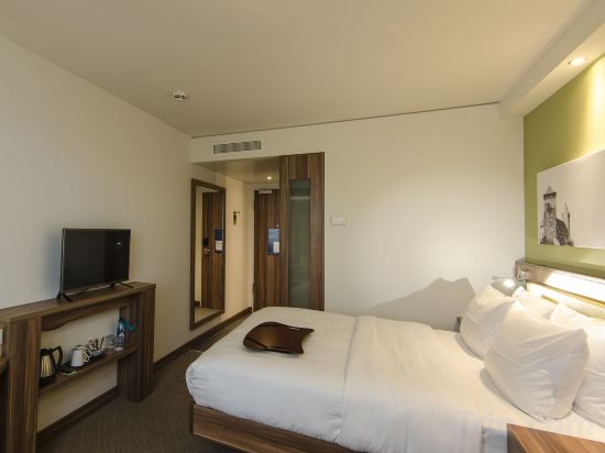 Фото Hampton by Hilton Hamburg City Centre