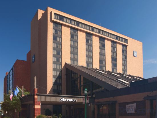 Фото Sheraton Pittsburgh Hotel at Station Square