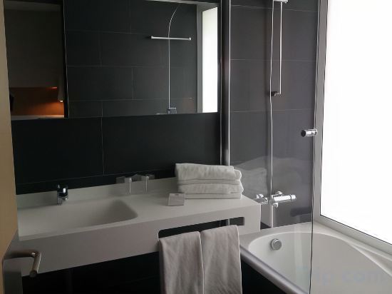 Фото Hotel Atenea Port Barcelona Mataro