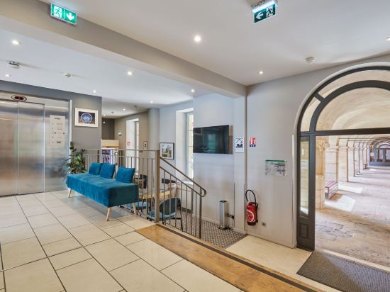 Фото Appart'hôtel Odalys City Dijon Centre Les Cordeliers