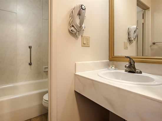 Фото Aiden Los Angeles Downtown Dragon Gate Inn