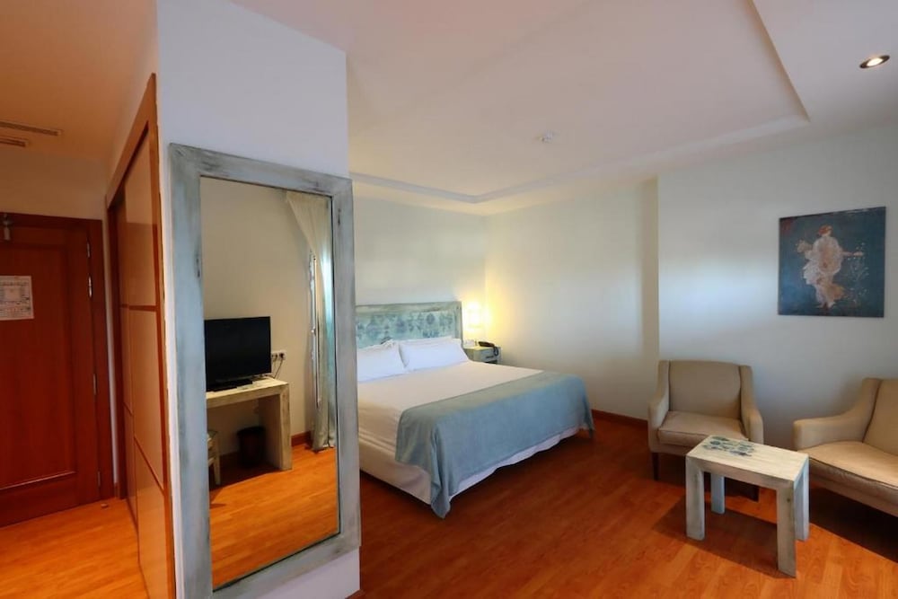 Фото Gran Hotel Aqualange - Balneario de Alange