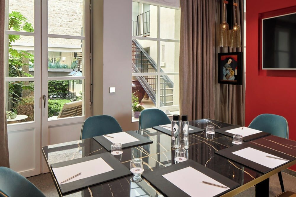 Фото Hôtel La Lanterne & SPA by Timhotel