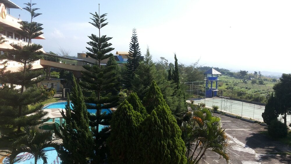 Фото Hotel Surya Indah