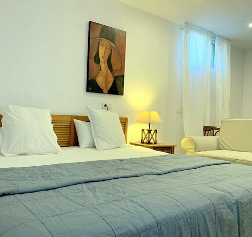 Внешний вид отеля At Home in Malaga Stay в Ринкон-де-ла-Виктории, фото 2