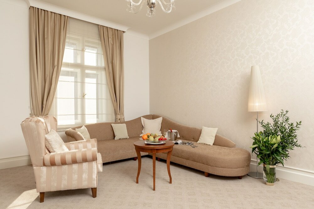 Фото Le Premier Boutique Hotel