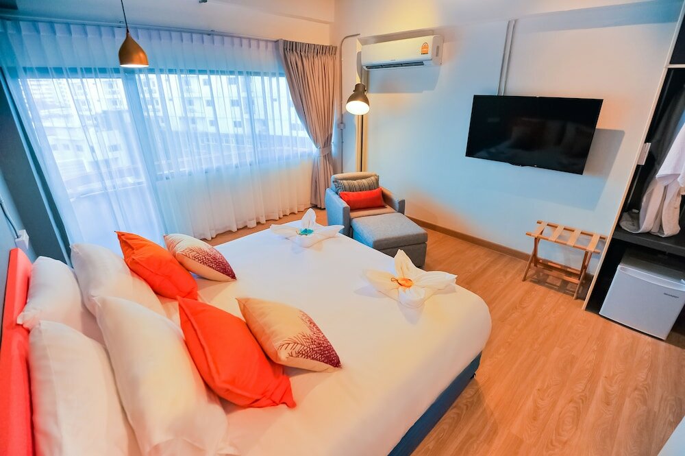 Фото 7 Days Premium Hotel Pattaya