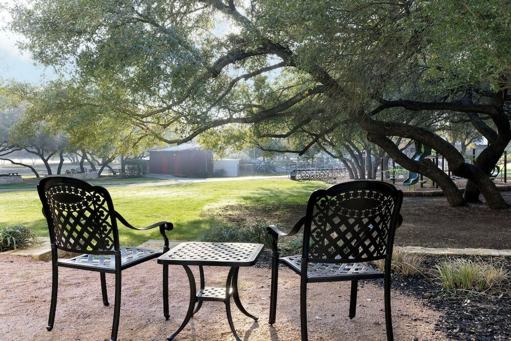 Фото Hyatt Regency Hill Country Resort & SPA