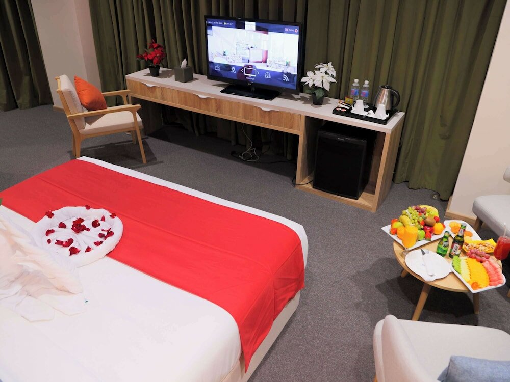 Фото Novotel Suites Riyadh Centre