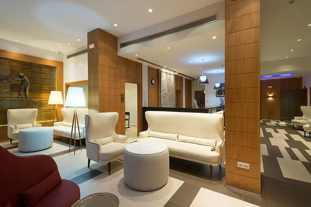 Фото отеля 2