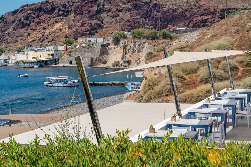 Фото Akrotiri Hotel