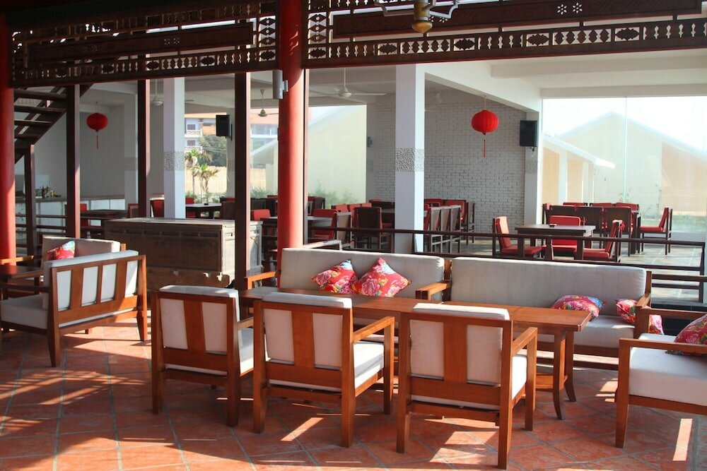 Фото Full Moon Village