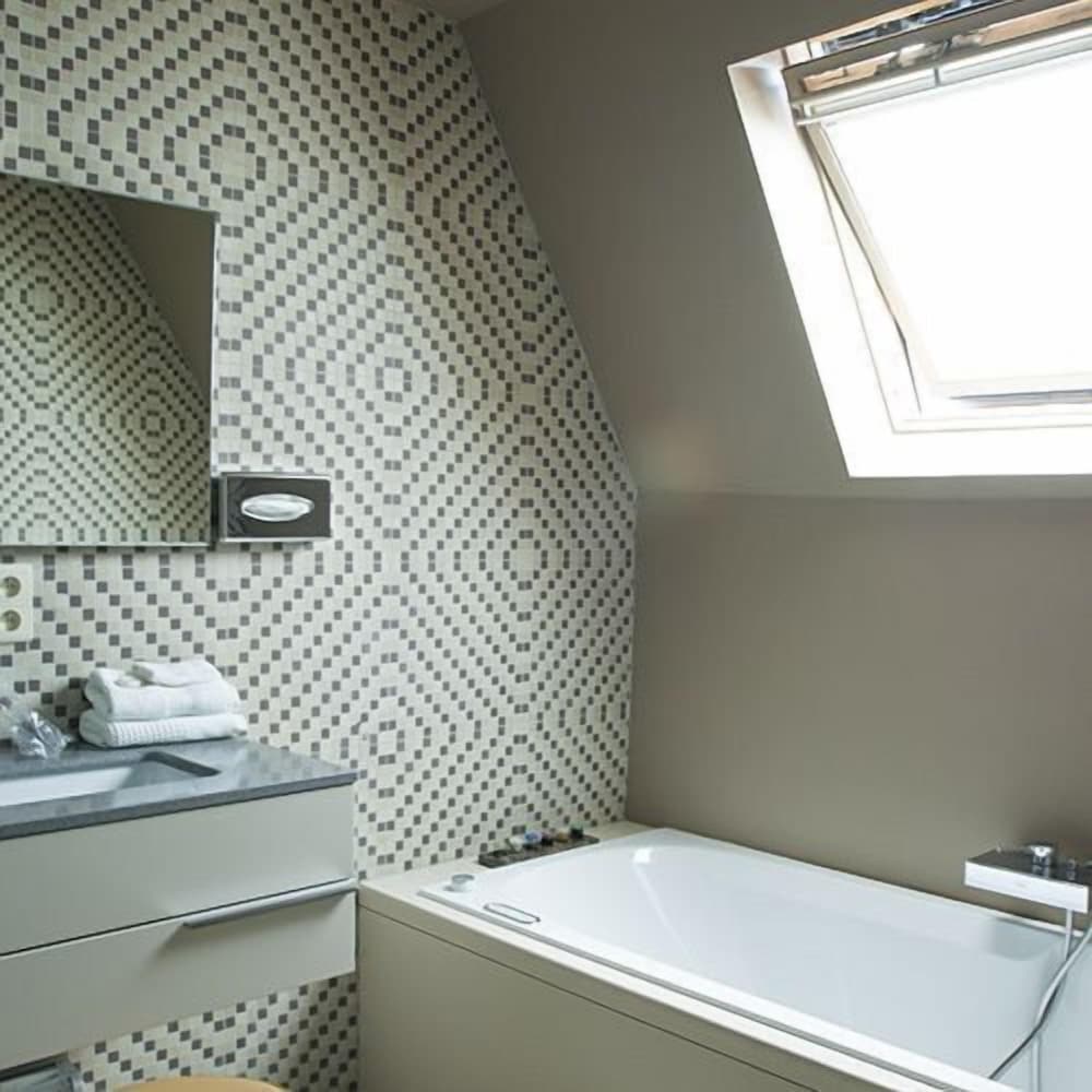 Фото Hotel Recour