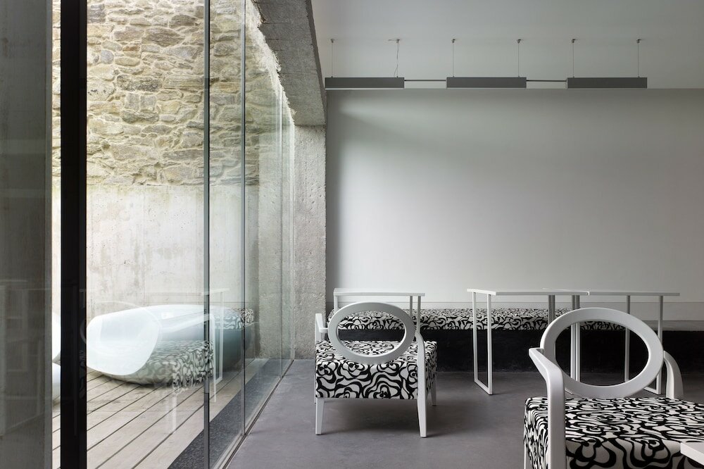 Фото Moure Hotel