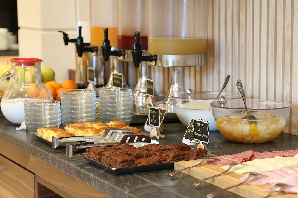 Фото Hotel Garden